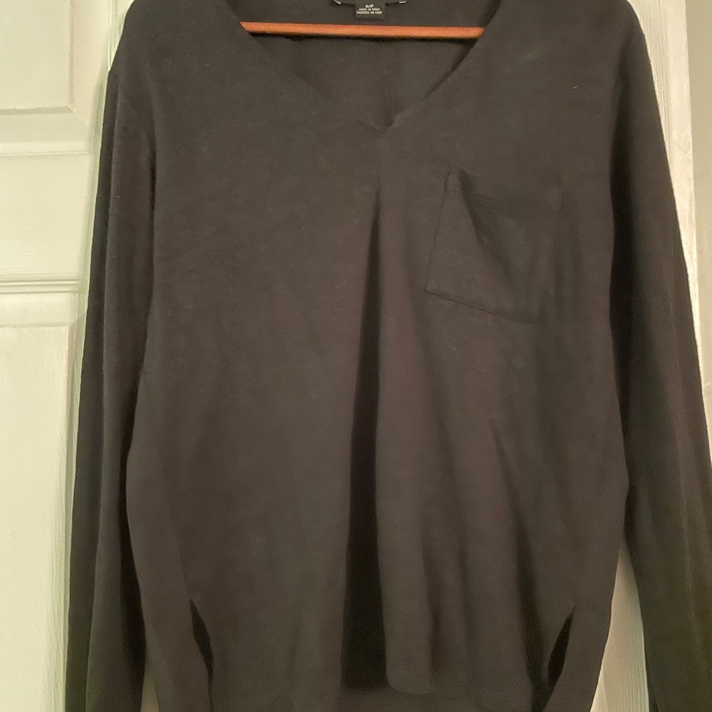 100% linen Sanctuary top. Size small.